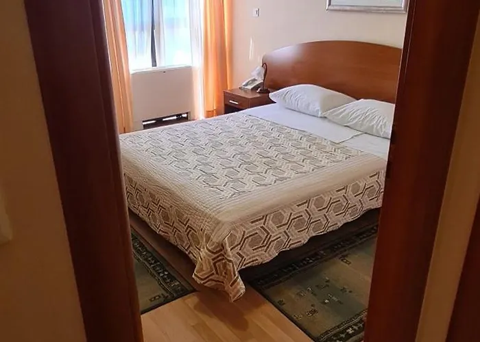 Astoria Aparthotel *